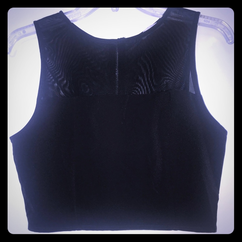 Mesh crop top medium